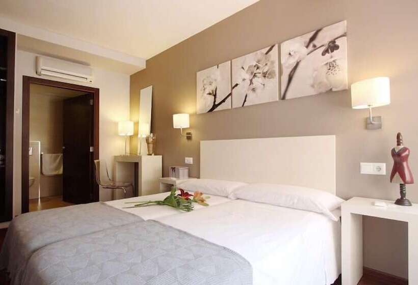 هتل Dormavalencia Hostel Regne