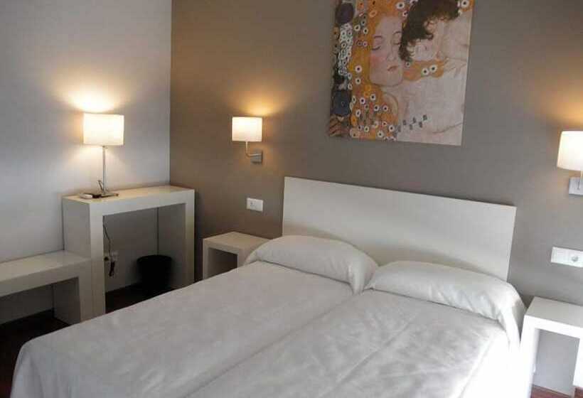 هتل Dormavalencia Hostel Regne