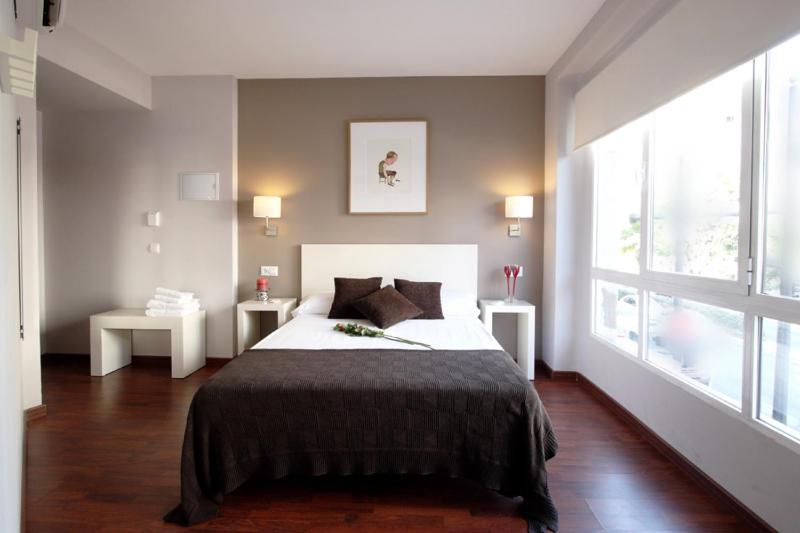 هتل Dormavalencia Hostel Regne