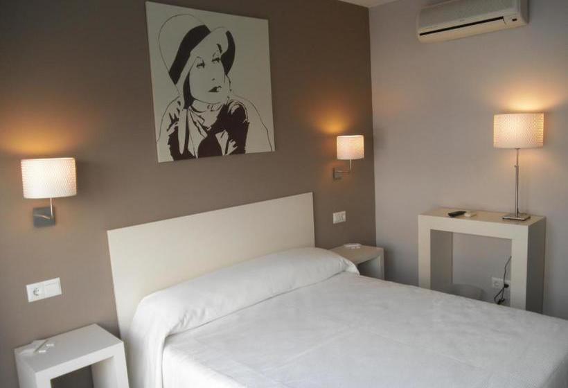 هتل Dormavalencia Hostel Regne