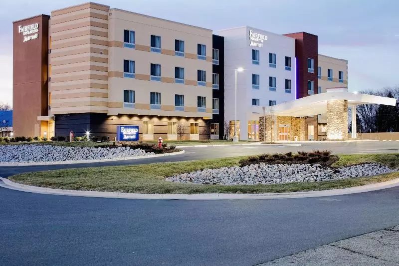 ホテル Fairfield Inn & Suites By Marriott Chillicothe