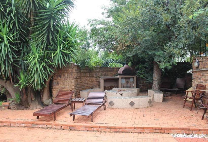 בית מלון כפרי Foreigners Friend Guest House