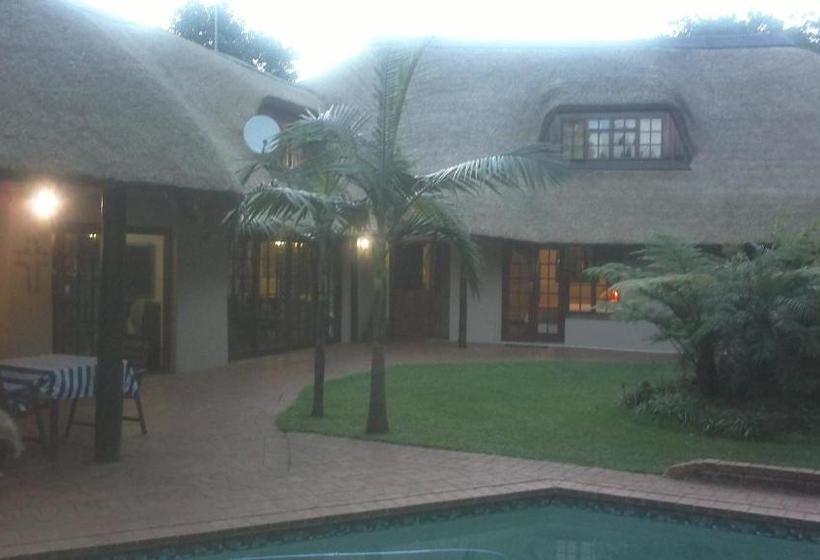 בית מלון כפרי Foreigners Friend Guest House