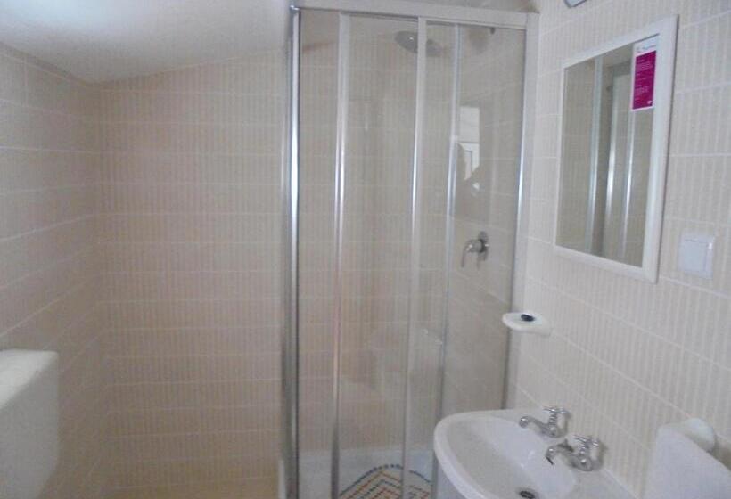 فندق Lagos City Center Guest House & Hostel