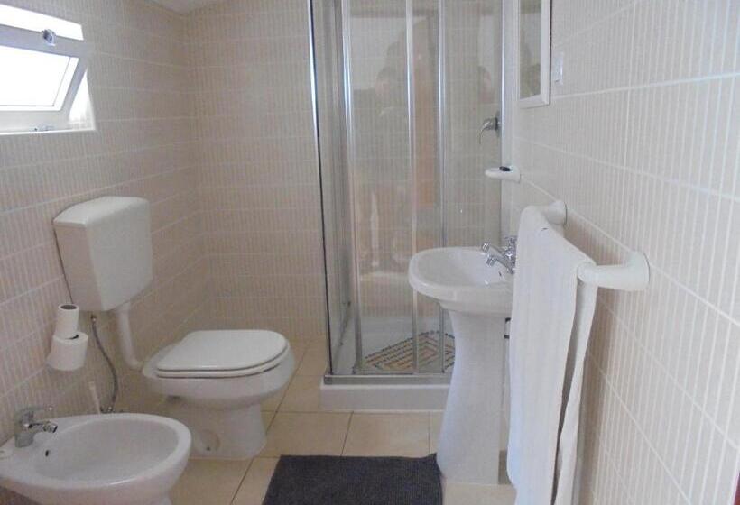 فندق Lagos City Center Guest House & Hostel