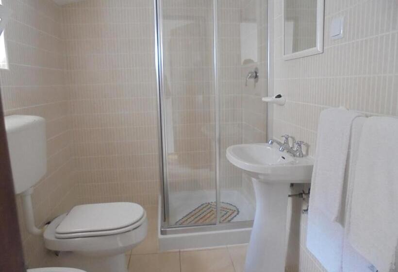 فندق Lagos City Center Guest House & Hostel