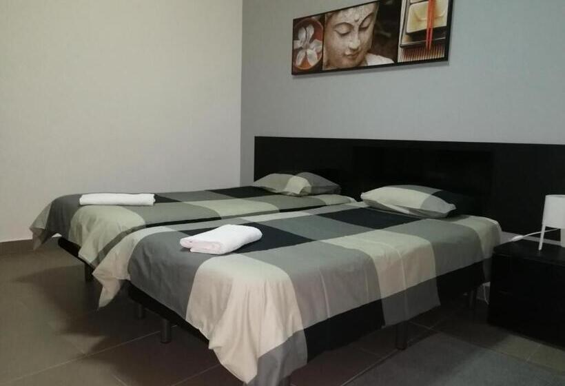 فندق Lagos City Center Guest House & Hostel