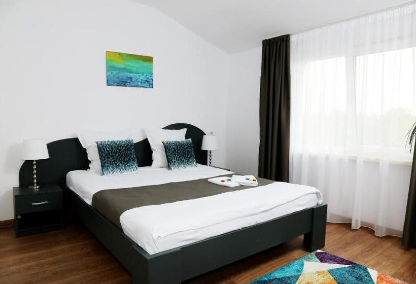 فندق Pension Delia Gardens