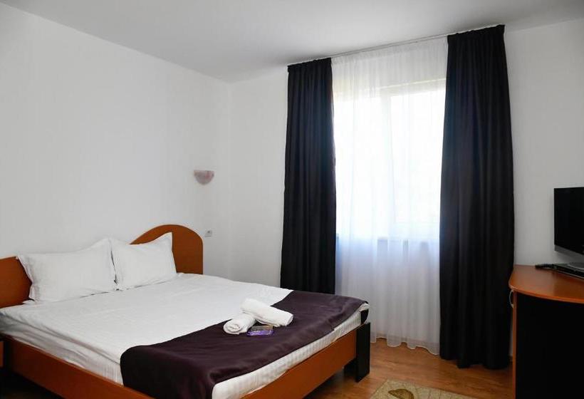 فندق Pension Delia Gardens