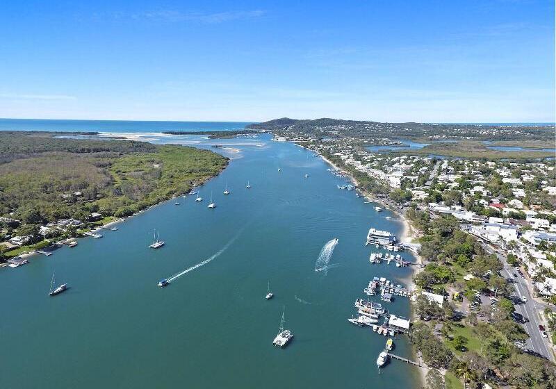 Отель Sunset Cove Noosa