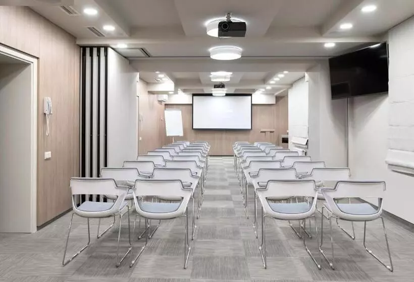 هتل Zentrum