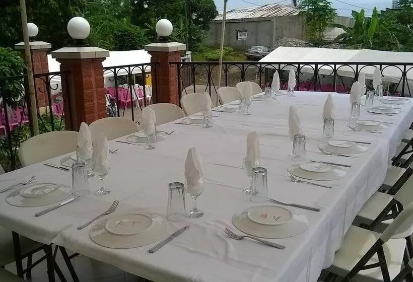 پانسیون Victoria Guest House