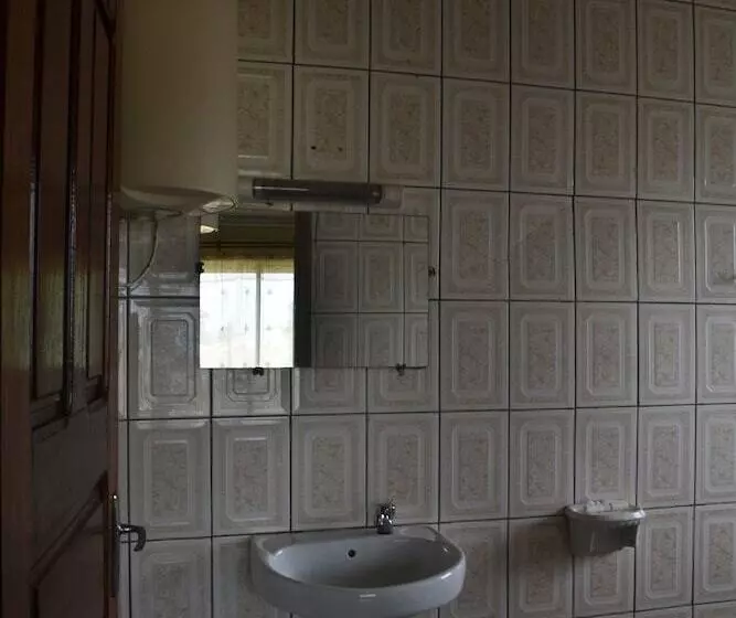 پانسیون Victoria Guest House