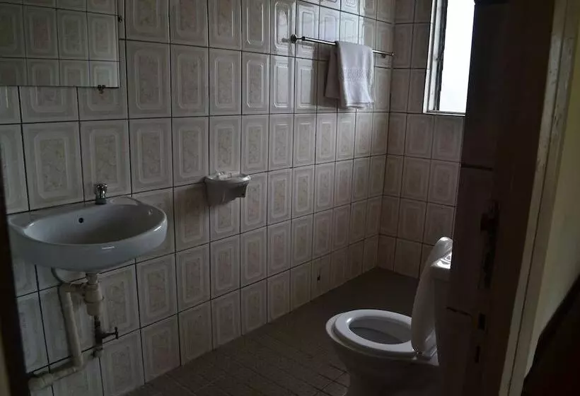 پانسیون Victoria Guest House