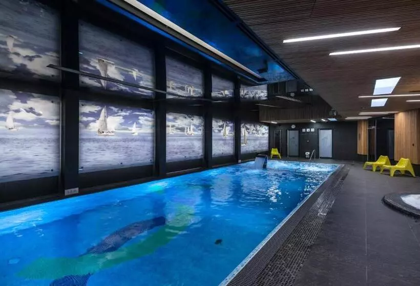 Regatta Hotel Restauracja Spa