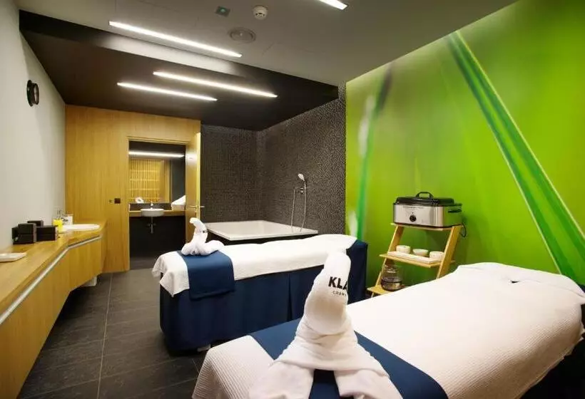 Regatta Hotel Restauracja Spa