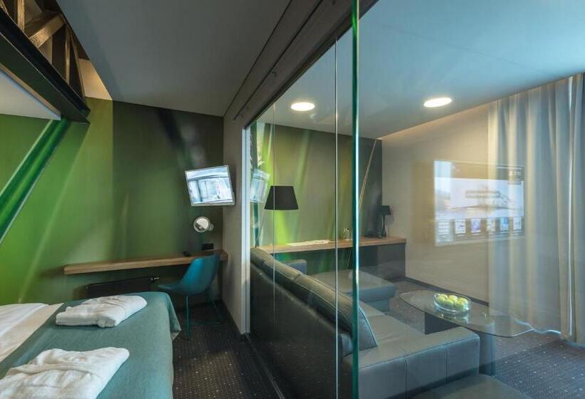 Regatta Hotel Restauracja Spa