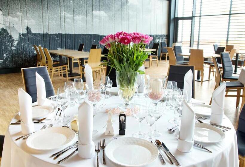 Regatta Hotel Restauracja Spa