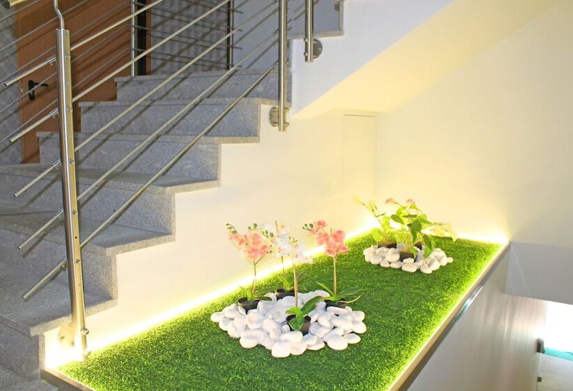 Vivacity Porto Rooms & Apartments