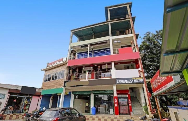 Alberg Lakhi S Homestay