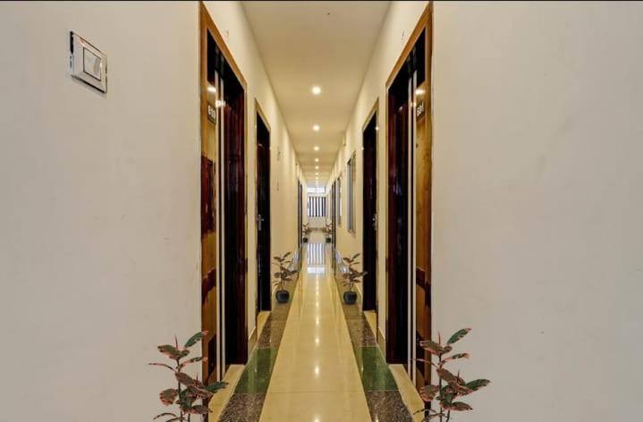 Alberg Lakhi S Homestay