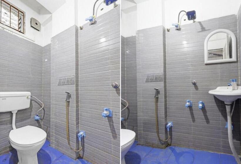 Alberg Lakhi S Homestay