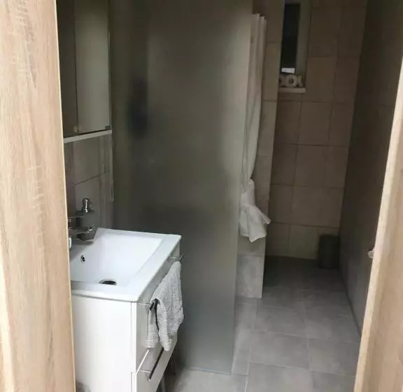 Retkeilymaja Ubytovanie Hk