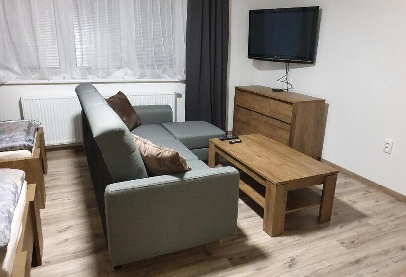 فندق صغير Ubytovanie Hk