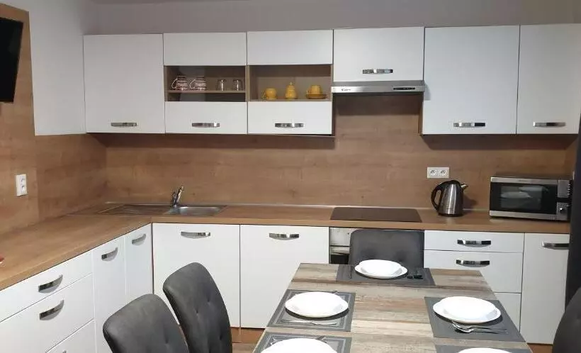 Retkeilymaja Ubytovanie Hk