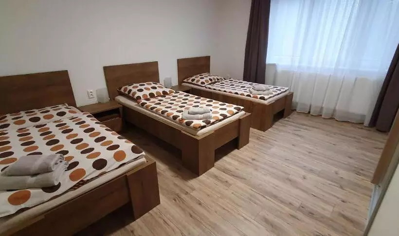 Retkeilymaja Ubytovanie Hk