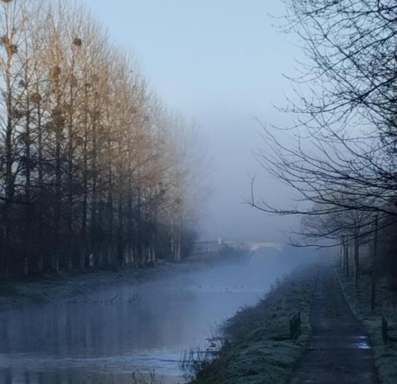 ベッドアンドブレックファースト Ecluse De L Ile