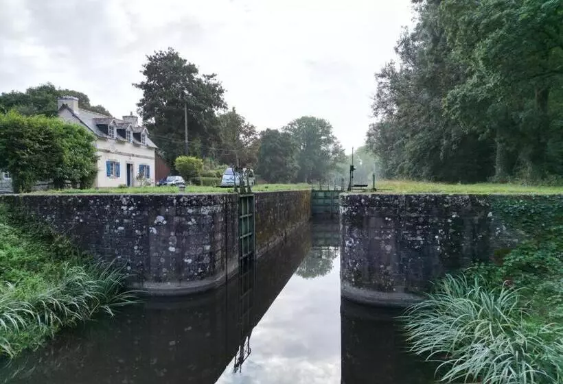 Aamiaismajoitus (B&B) Ecluse De L Ile