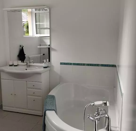 Aamiaismajoitus (B&B) Ecluse De L Ile