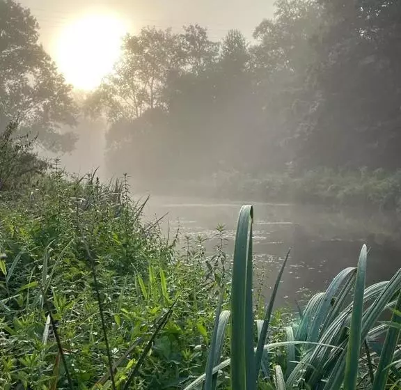 Aamiaismajoitus (B&B) Ecluse De L Ile