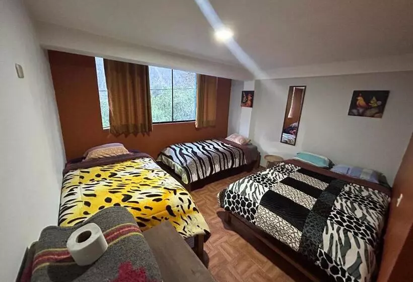 Aamiaismajoitus (B&B) Habitación Triple En El Muki