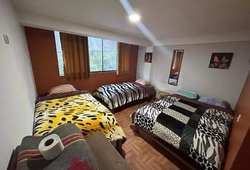 Aamiaismajoitus (B&B) Habitación Triple En El Muki