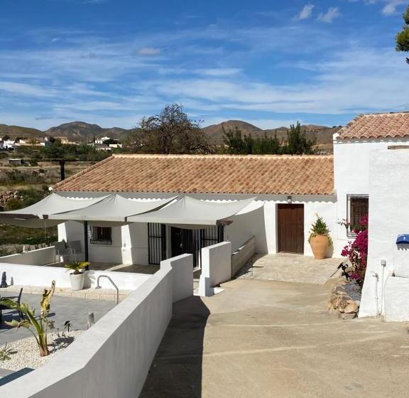 ベッドアンドブレックファースト Casa Clara