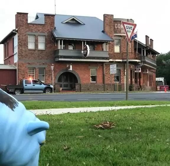 Commercial Hotel Kaniva