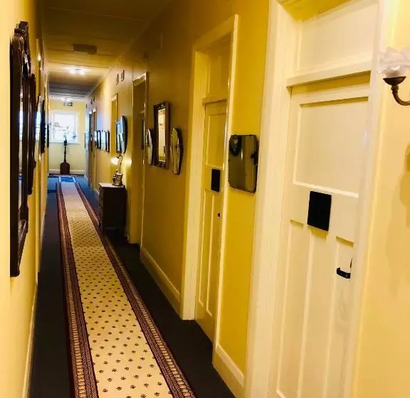 Commercial Hotel Kaniva