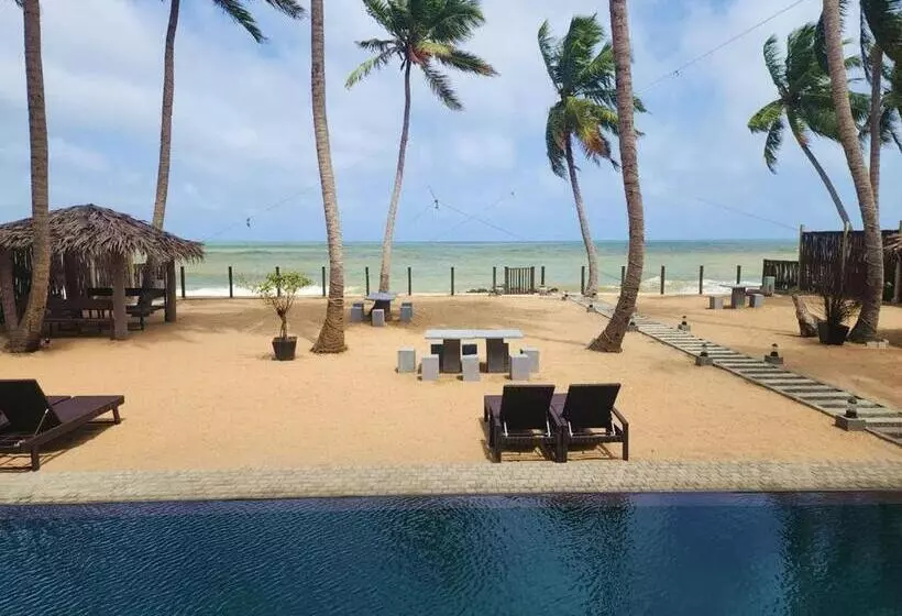 ホテル Adique S Resorts