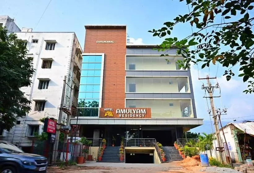 Hotelli Amulyam Residency