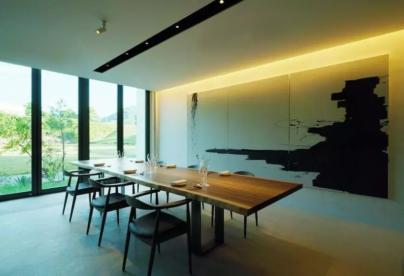 ホテル Auberge Eaufeu