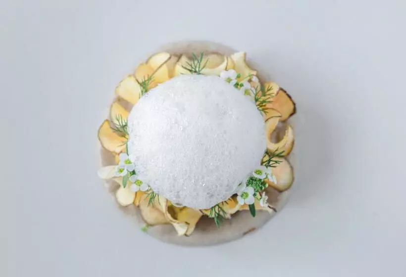 ホテル Auberge Eaufeu