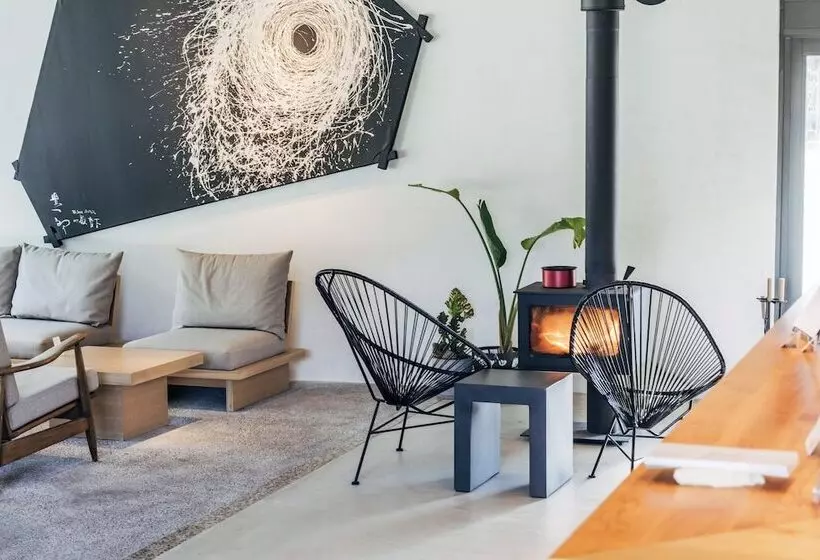 ホテル Auberge Eaufeu