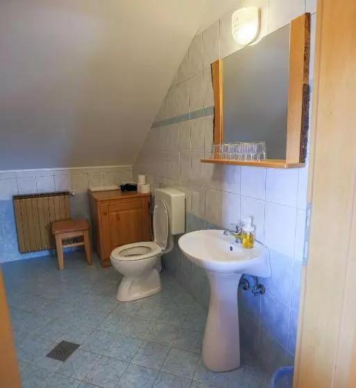 هتل Domačija Malnarjevi