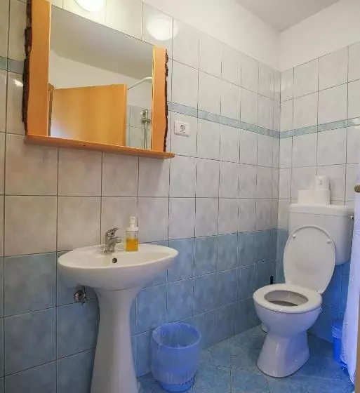 هتل Domačija Malnarjevi