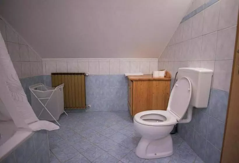 هتل Domačija Malnarjevi