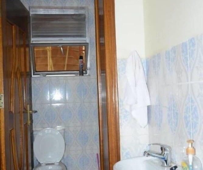 هتل Elders Hospitality And Comforts