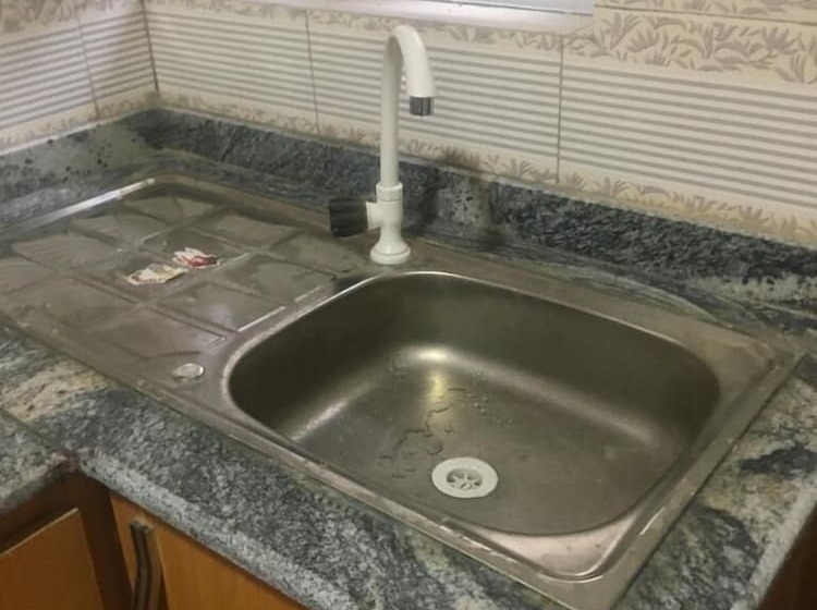 هتل Elders Hospitality And Comforts