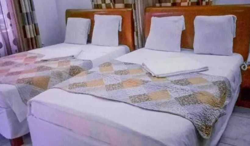 هتل Elders Hospitality And Comforts